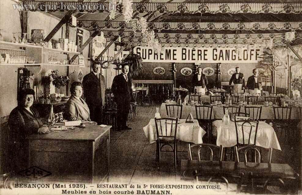 BESANÇON (Mai 1926). - RESTAURANT de la 5e FOIRE-EXPOSITION COMTOISE. - Meubles en bois courbé BAUMANN.